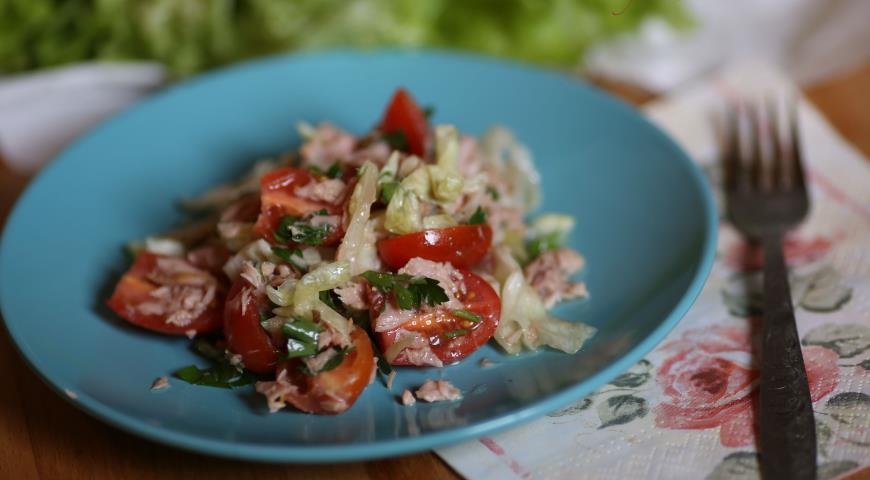 Рецепт Невероятно сочный салат с тунцом