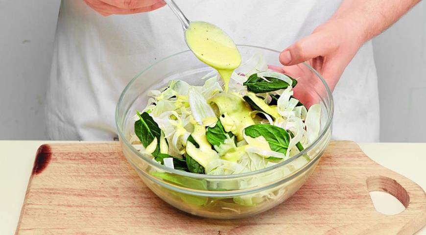 Фото приготовления рецепта: Салат из фенхеля с печеным лимоном, шаг №3