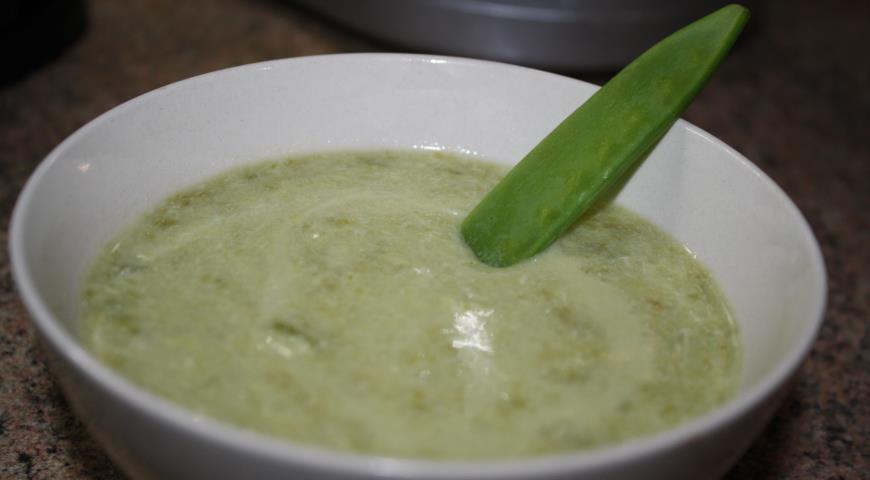Крем-суп из стручкового горошка