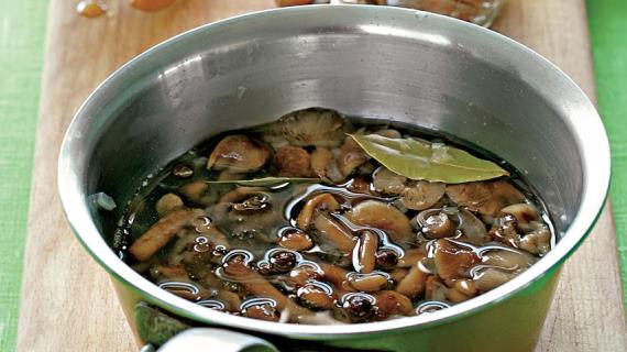 Рецепт маринованных грибов с фото