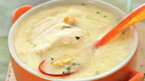 Рыбный суп с картофелем и кукурузой
