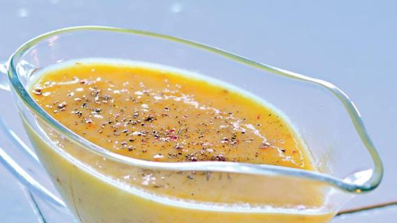 Салат с маринованной сельдью и редисом – кулинарный рецепт