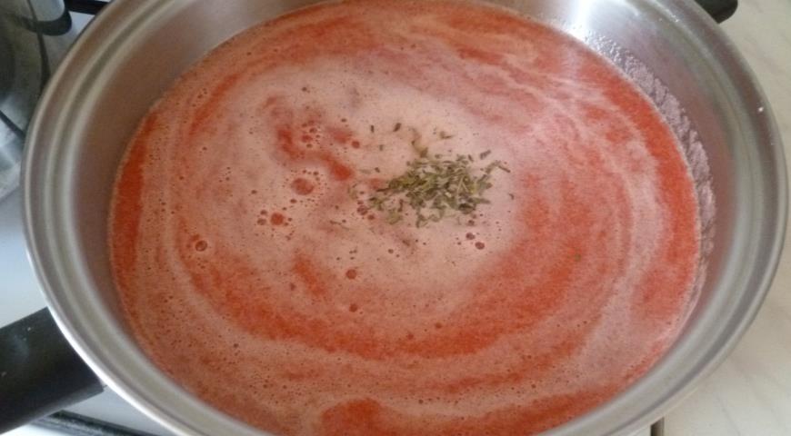 Готовим томатный сок с эстрагоном