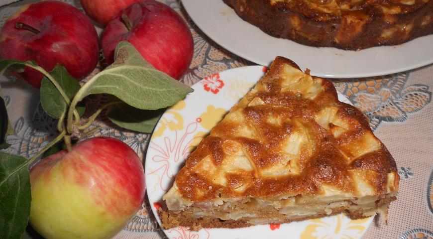 Рецепт яблочной шарлотки с медом