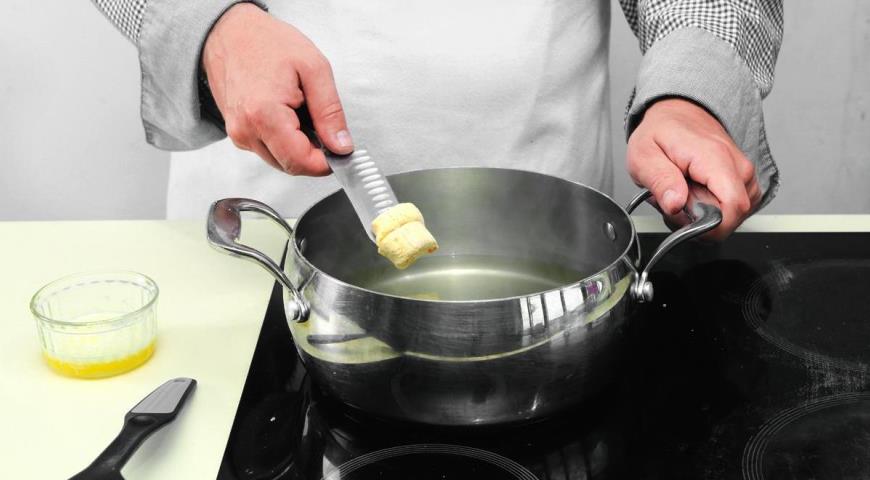 Фото приготовления рецепта: Ньокки из картофеля с тыквой, шаг №6