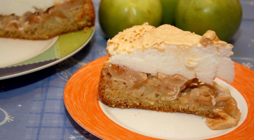 Рецепт яблочного торта-безе