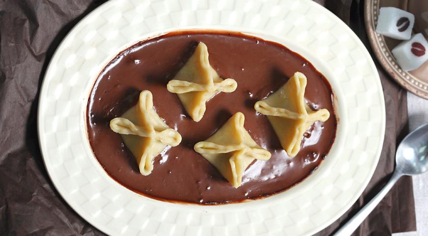 Рецепт Сладкие фаготтини с шоколадным соусом