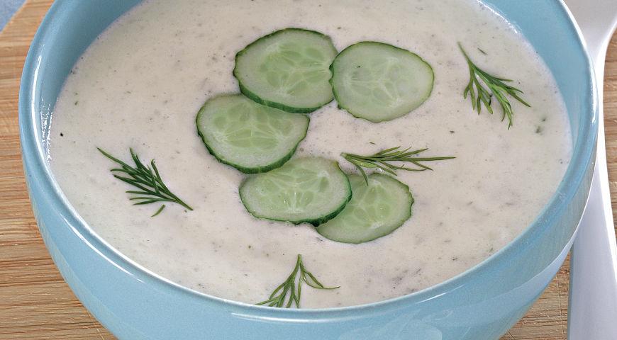 Рецепт Таратор – холодный суп с огурцом