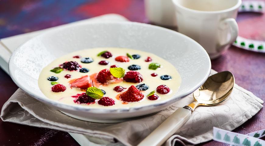 #62 White chocolate soup with melting berries