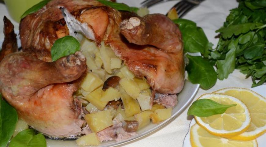 Рецепт Курица фаршированная картофелем и грибами