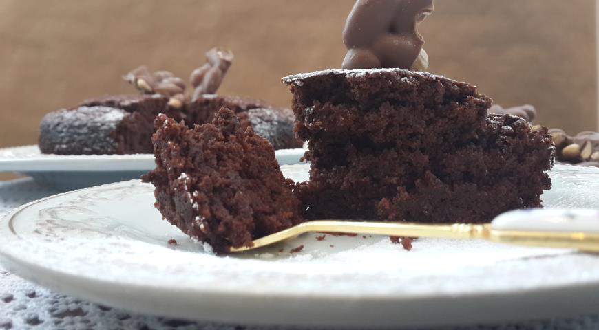 Шоколадный пирог с хурмой