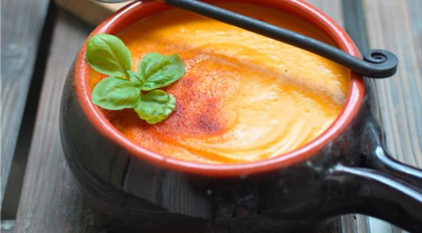 Крем-суп из печеной тыквы и картофеля с плавленым сыром