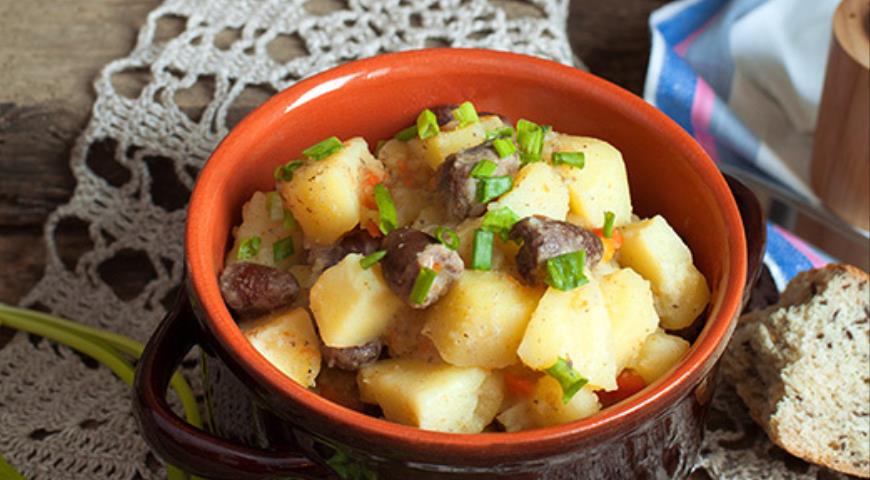 Рецепт рагу из куриных сердечек с картошкой