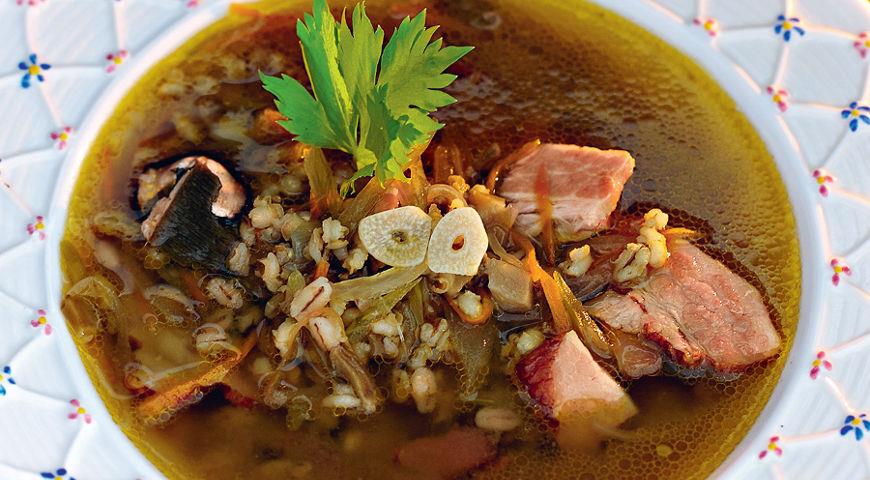 Рецепт Грибной суп с говядиной, перловкой и сельдереем