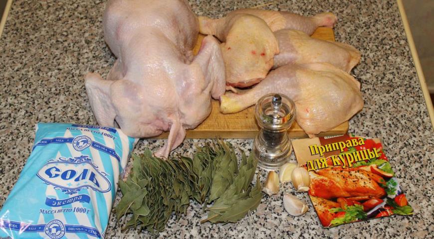 Подготовить необходимые ингредиенты для копчения курицы