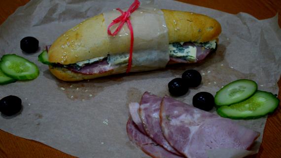 Сэндвич-багет по-французски с шампиньонами