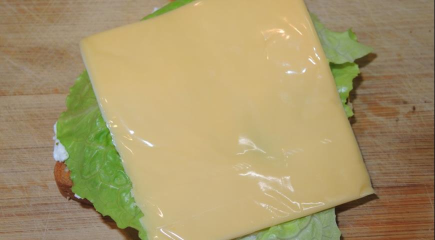Готовим сэндвич с сыром