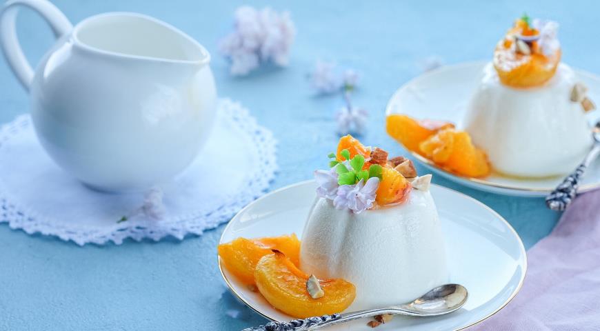 Рецепт паннакоты с абрикосами в легком сиропе с миндалем