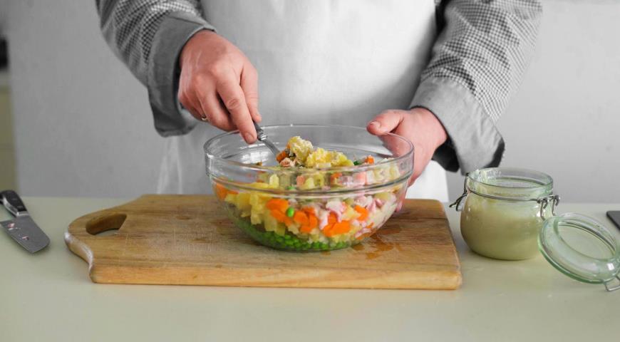 Фото приготовления рецепта: Постный салат оливье, шаг №4