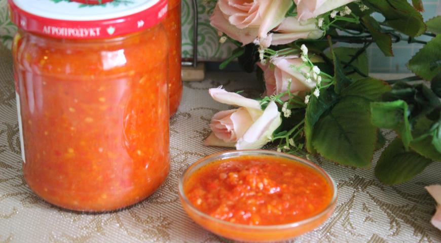 Острый томатный соус со сладким перцем