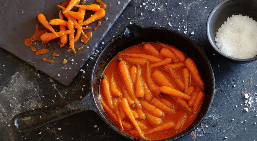 Морковь в морковном соке с комбу от Дэвида Чанга