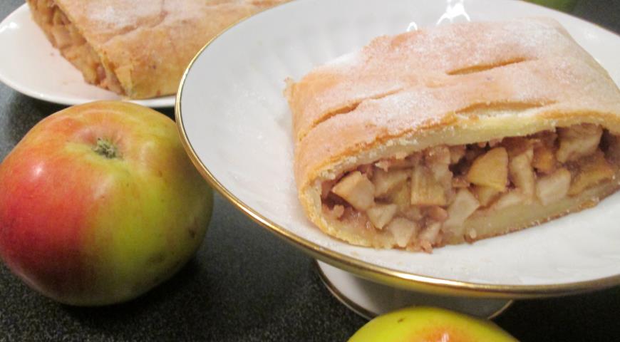 Рецепт венского яблочного штруделя из творожного теста