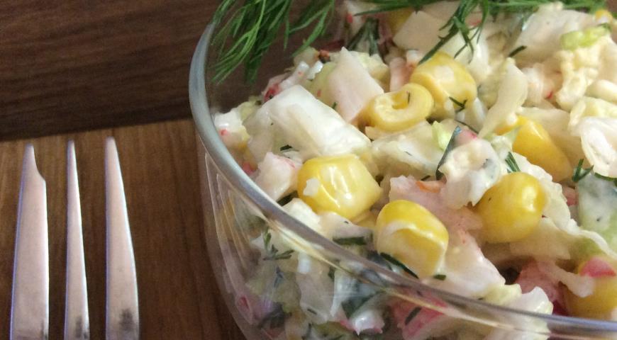 Как приготовить нежный крабовый салат 