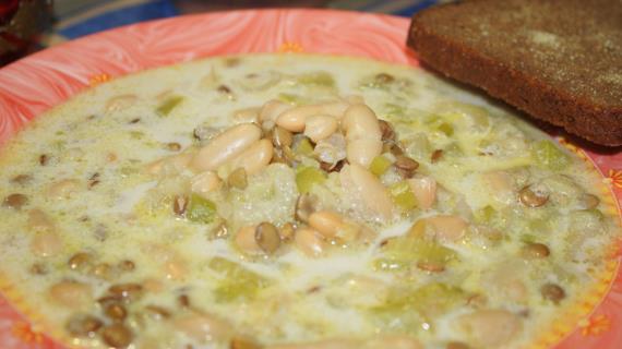 Пикантный суп с фасолью и чечевицей