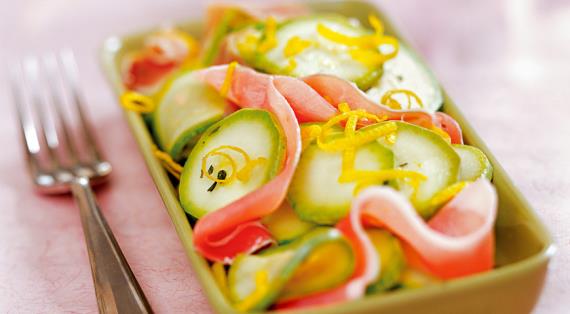 Как приготовить салат из кабачков