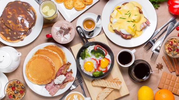 9 идей очень быстрых завтраков на новогодние каникулы