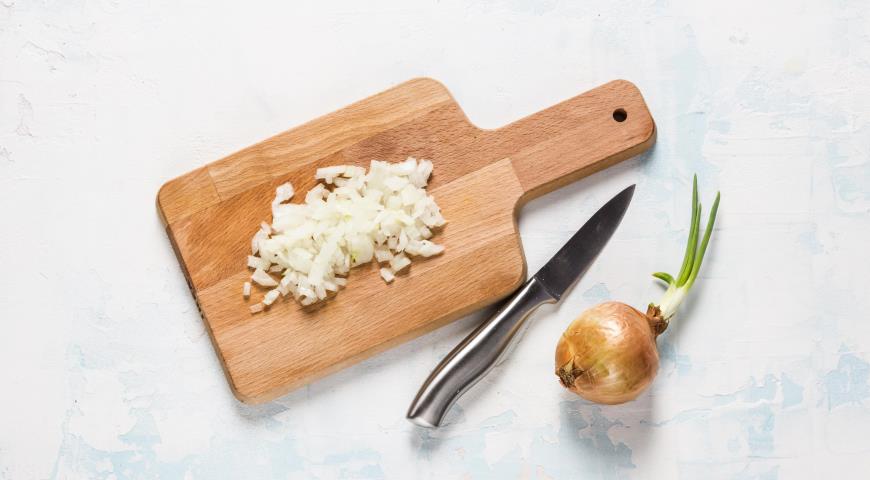 Фото приготовления рецепта: Творожно-гречневая запеканка со шпинатом и яйцом, шаг №3