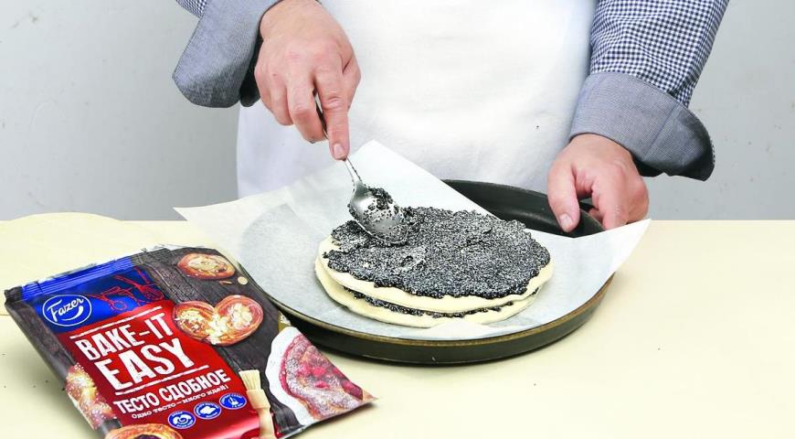 Фото приготовления рецепта: Пирог с маком, шаг №3
