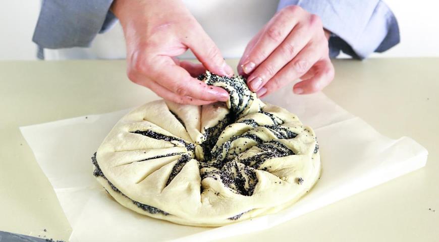 Фото приготовления рецепта: Пирог с маком, шаг №4