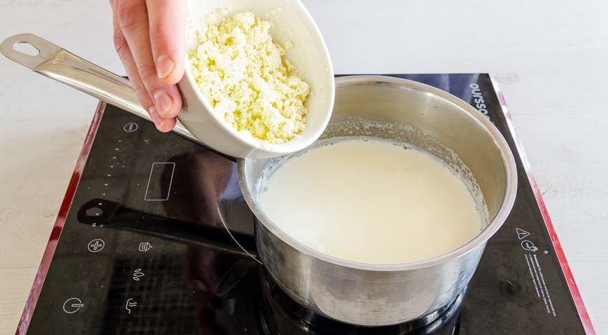 Фото приготовления рецепта: Альпийский молочный суп   , шаг №3