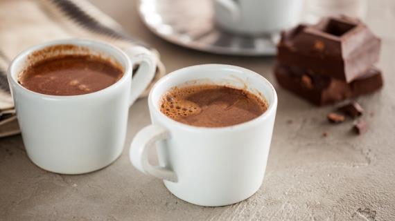 Как приготовить горячий шоколад с корицей: секреты и рецепты