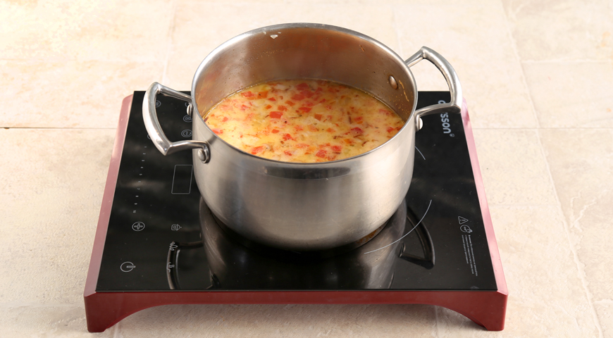 Фото приготовления рецепта: Суп из кукурузы на гриле и запеченного картофеля, шаг №6
