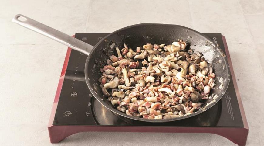 Фото приготовления рецепта: Закуска из тыквы с грибами, шаг №3