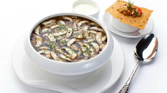 Суп из белых грибов и шиитаке