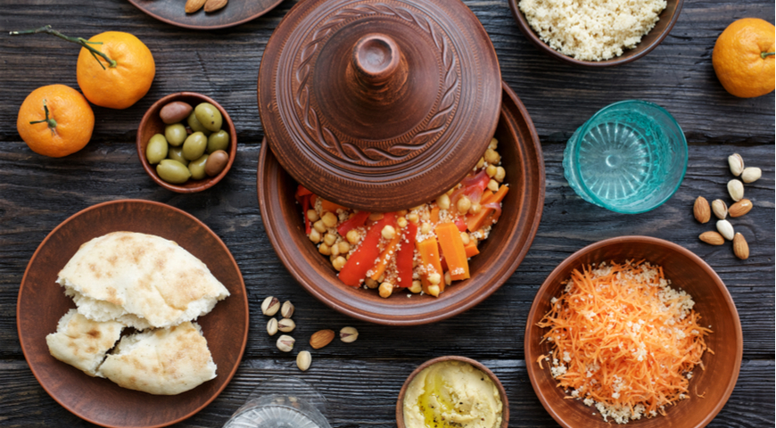 Традиционный марокканский тажен с кускусом