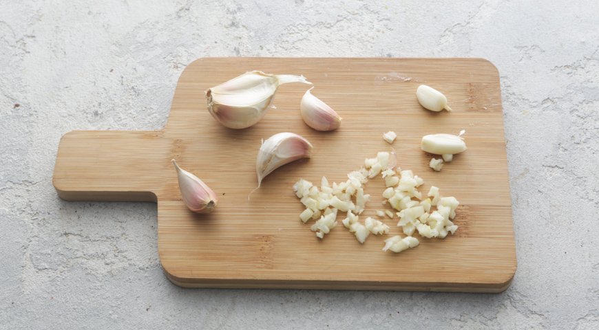 Фото приготовления рецепта: Запеканка из кабачков с сыром и помидорами (Gâteau de courgettes), шаг №13