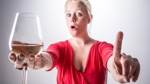 Как исправить вино, которое не понравилось. 6 трюков с дешёвым вином