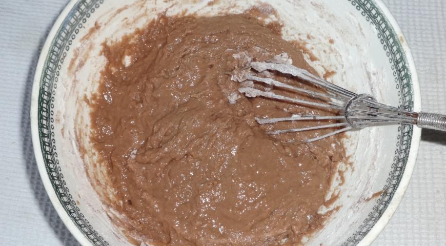Фото приготовления рецепта: Шоколадный блинный торт, шаг №5
