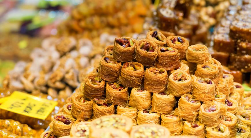 Пишмание - одна из самых популярных турецких сладостей