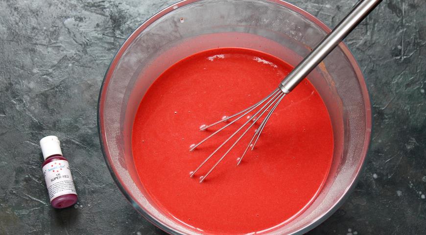 Фото приготовления рецепта: Блинный торт Красный бархат, шаг №3
