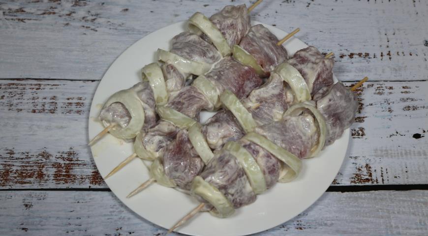 Фото приготовления рецепта: Шашлык из свинины, шаг №5