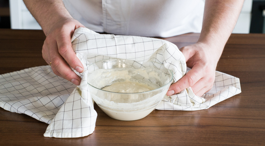 Простой рецепт кулича, приготовьте тесто для кулича