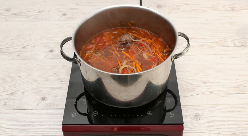 Суп Харчо с картошкой и рисом, добавьте протертые томаты 