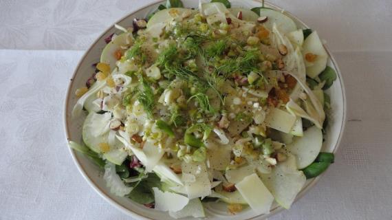 Зеленый витаминный салат