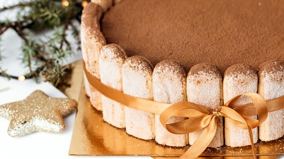 Как приготовить праздничный торт из печенья. И не только тирамису
