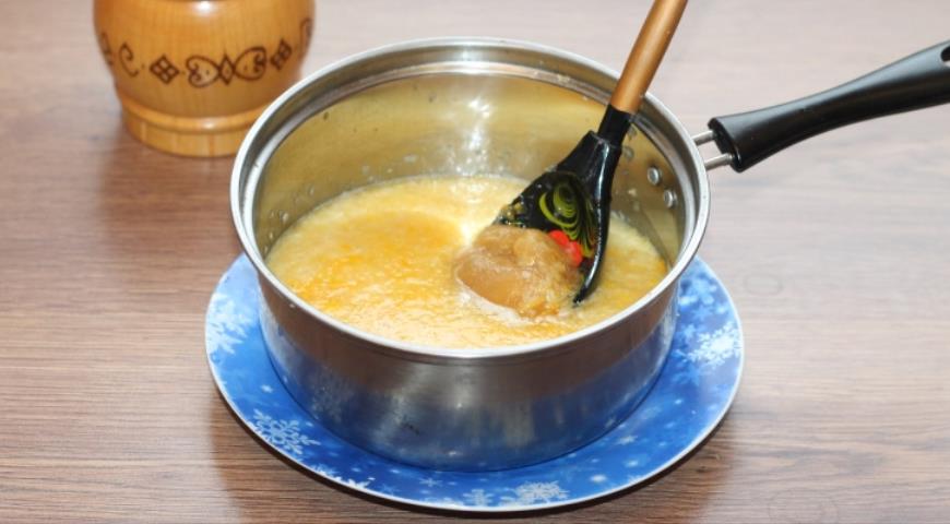 Фото приготовления рецепта: Курочка в медово-цитрусовой глазури, шаг №7